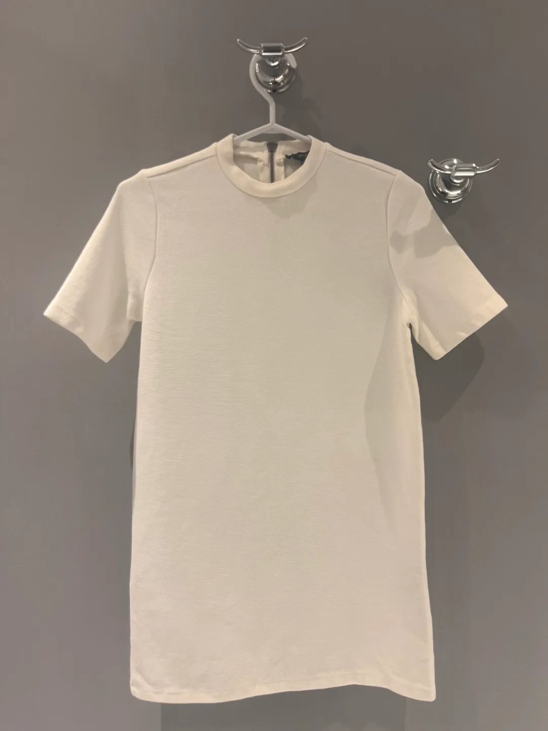 Forever 21 White T-Shirt Dress image indicator(3)