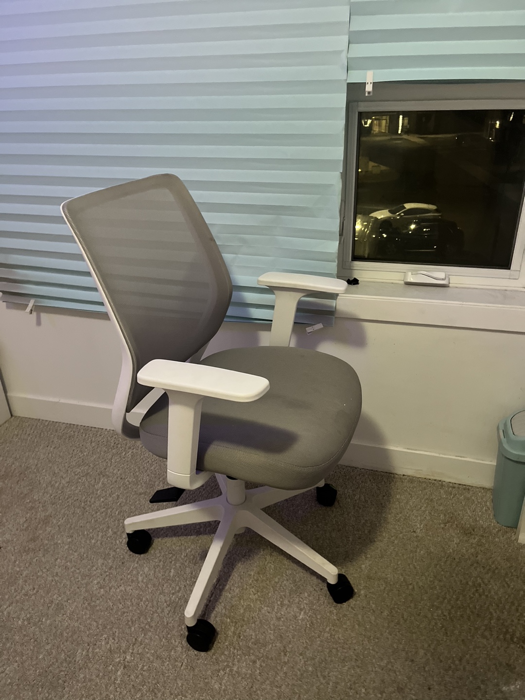 adjustable office chair