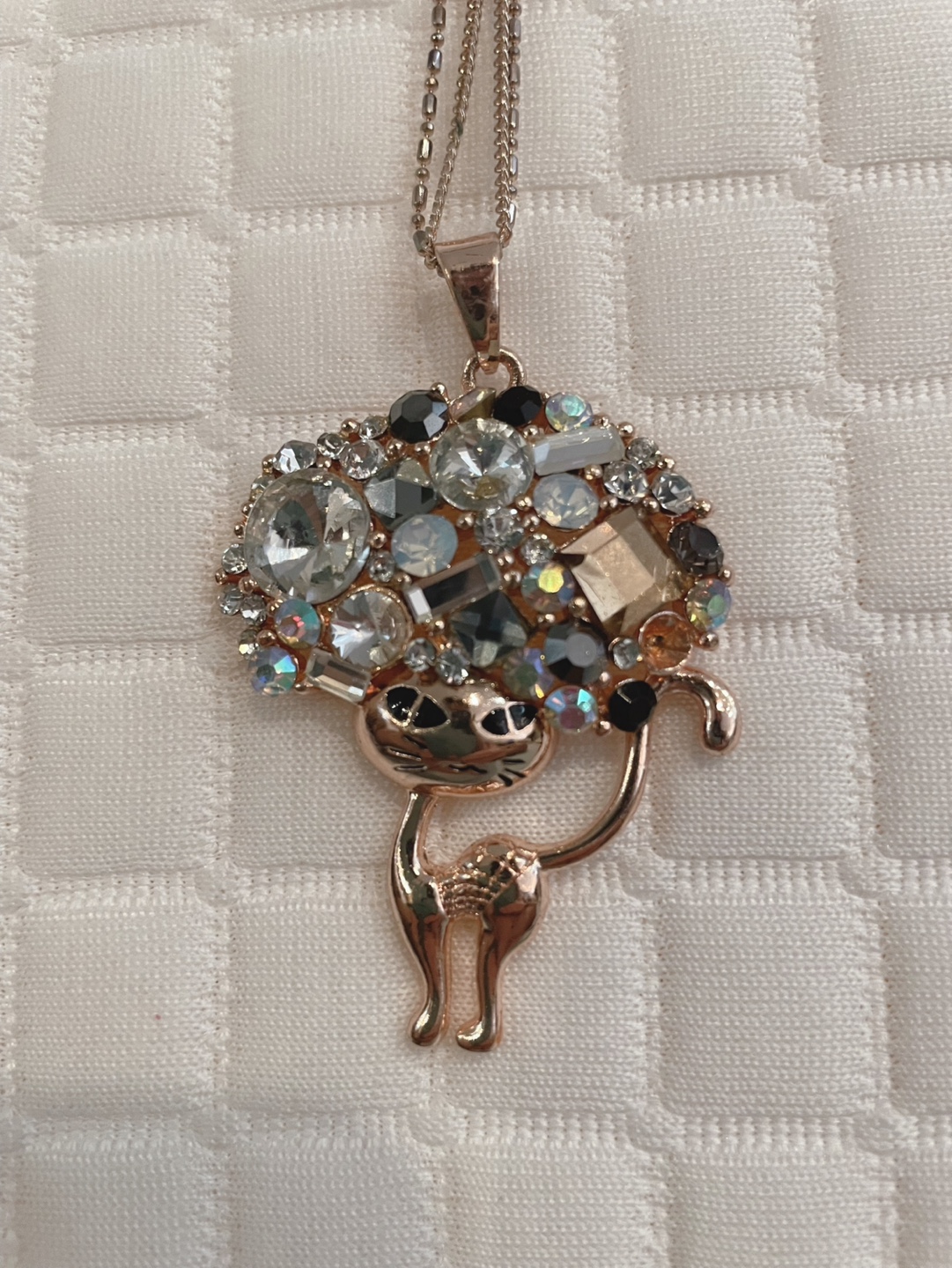 Rhinestone Cat Necklace