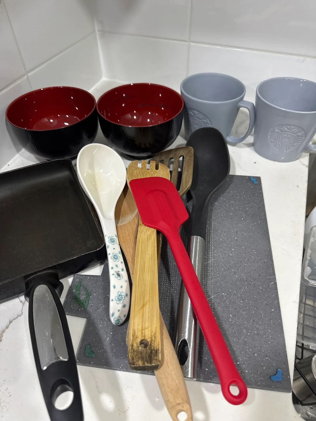 Kitchen Utensils MOVING SALE #freecycle thumbnail