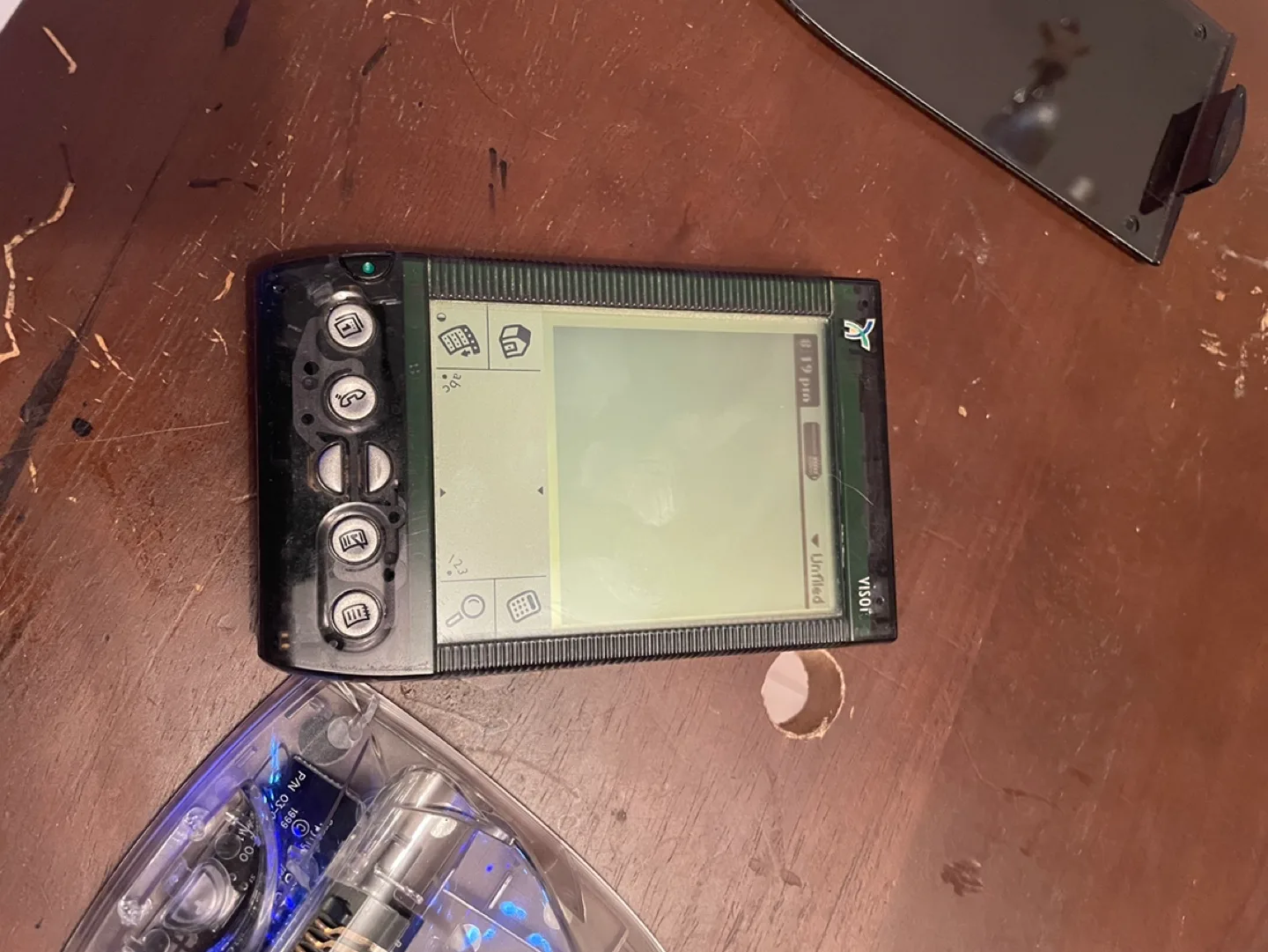 Handspring Visor PDA with dock image indicator(3)