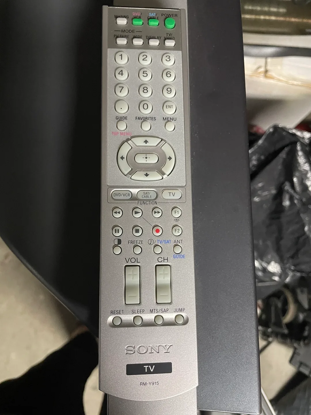 Sony 60 Inch LCD Projection TV image indicator(4)