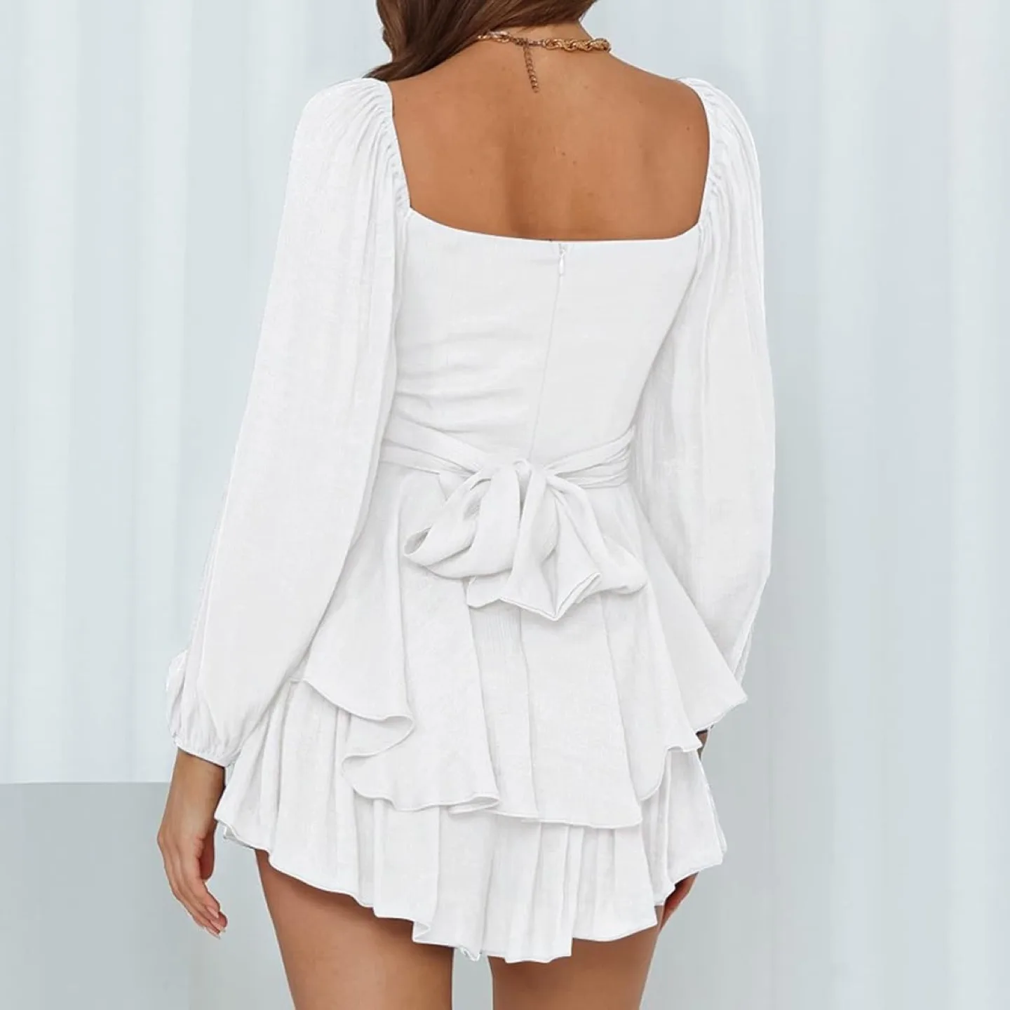 White Puff Sleeve Romper image indicator(3)
