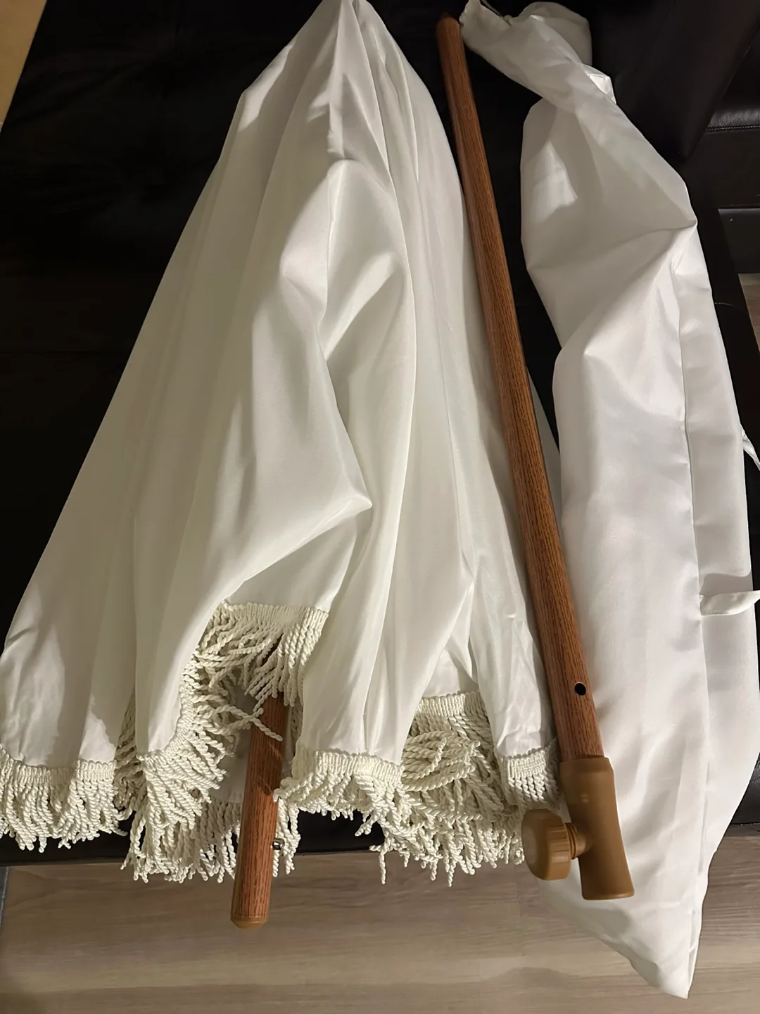 Large White Patio Umbrella image indicator(6)