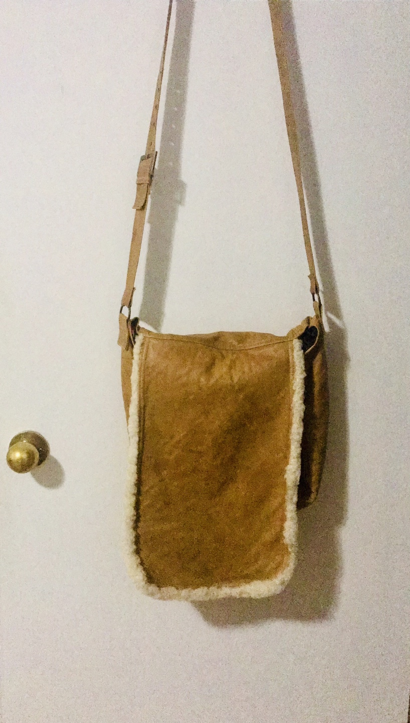 *New * Leather Messenger Bag - photo 2