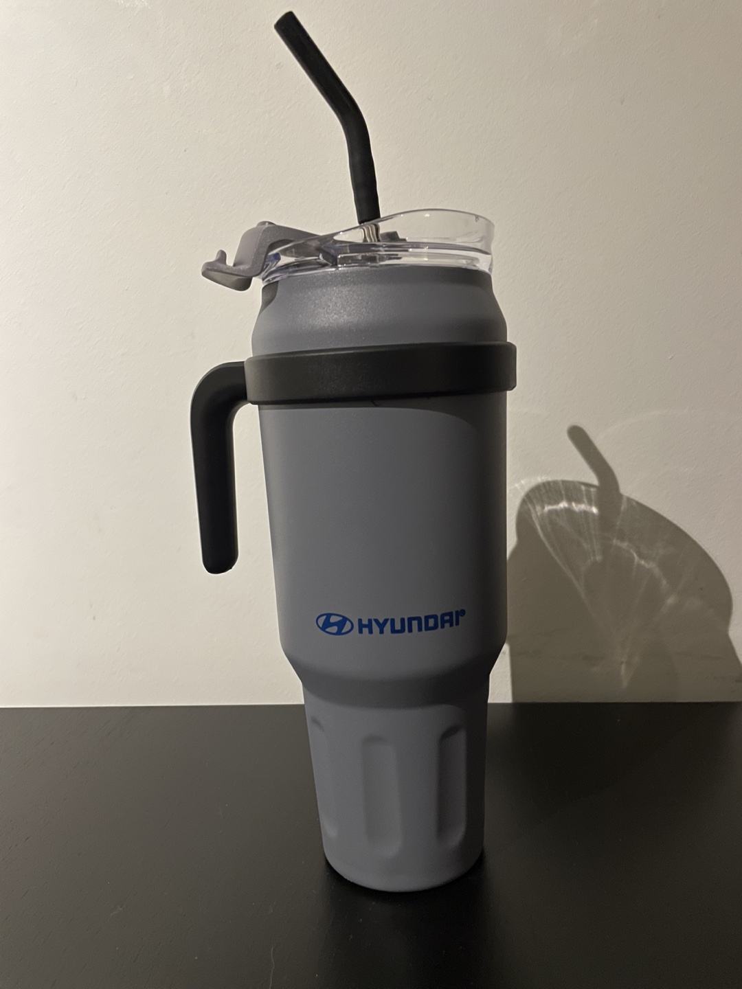Hyundai Tumbler with Straw and Lid