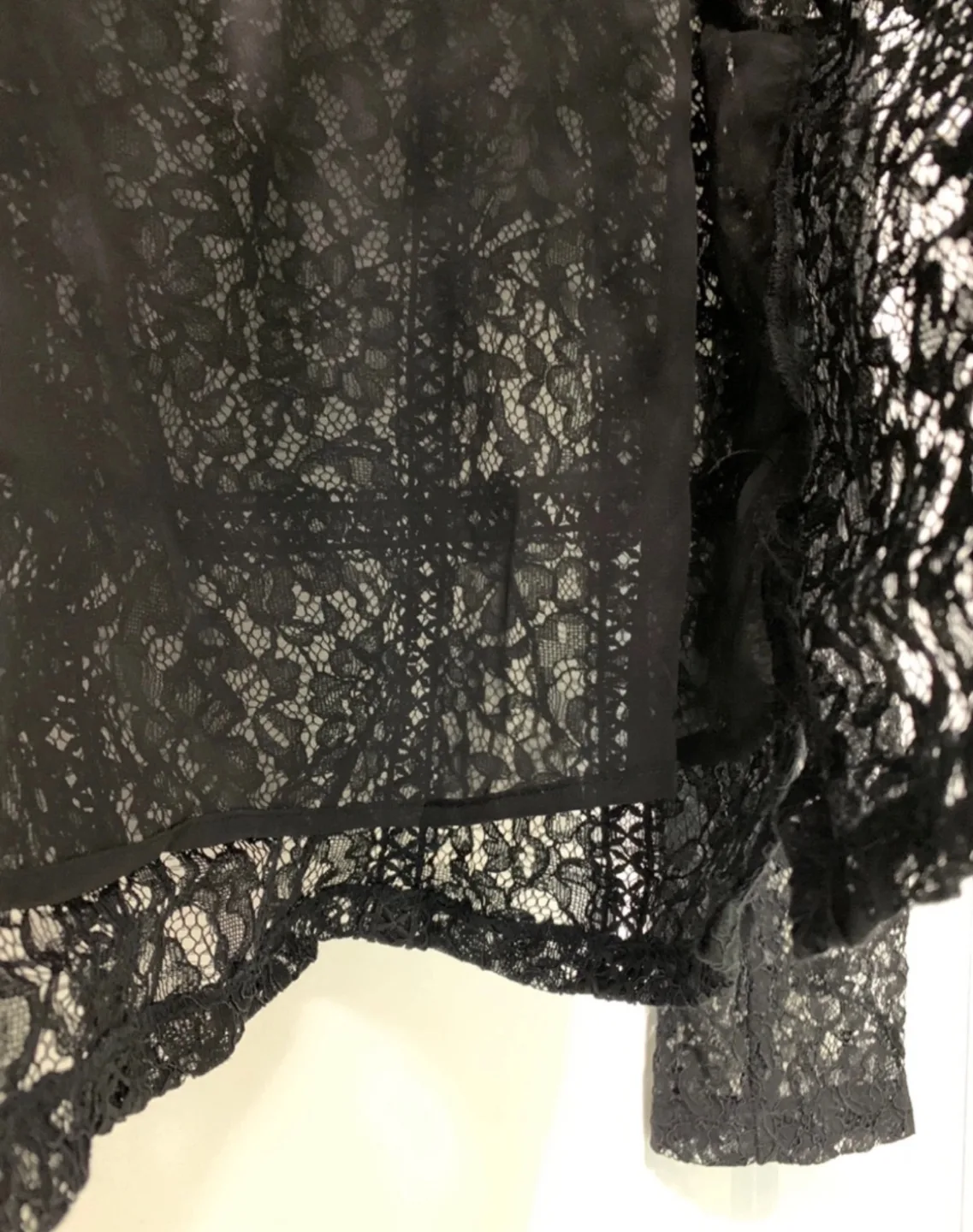 Brand new Zara lace top-medium image indicator(4)