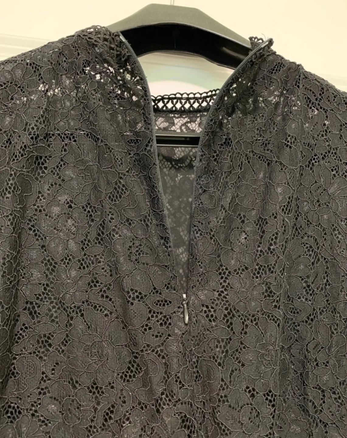 Brand new Zara lace top-medium image indicator(5)
