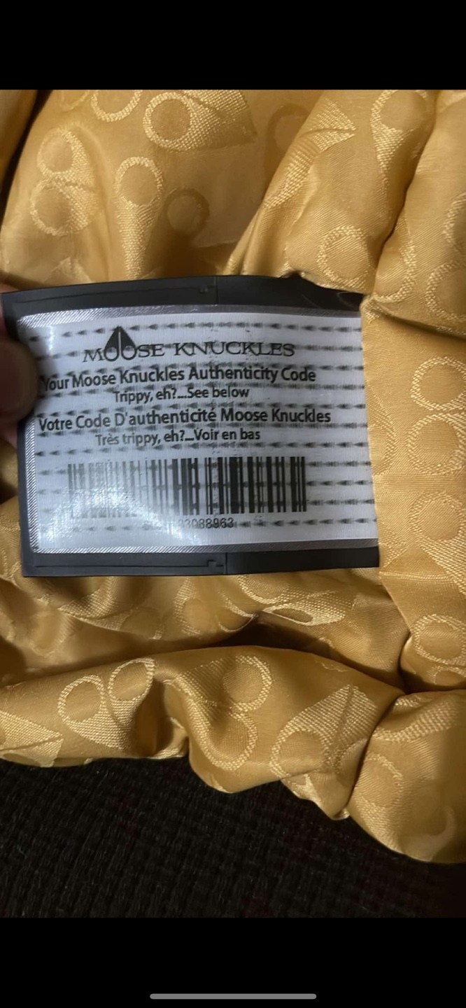 Moose knuckles black and gold bomber - photo 2