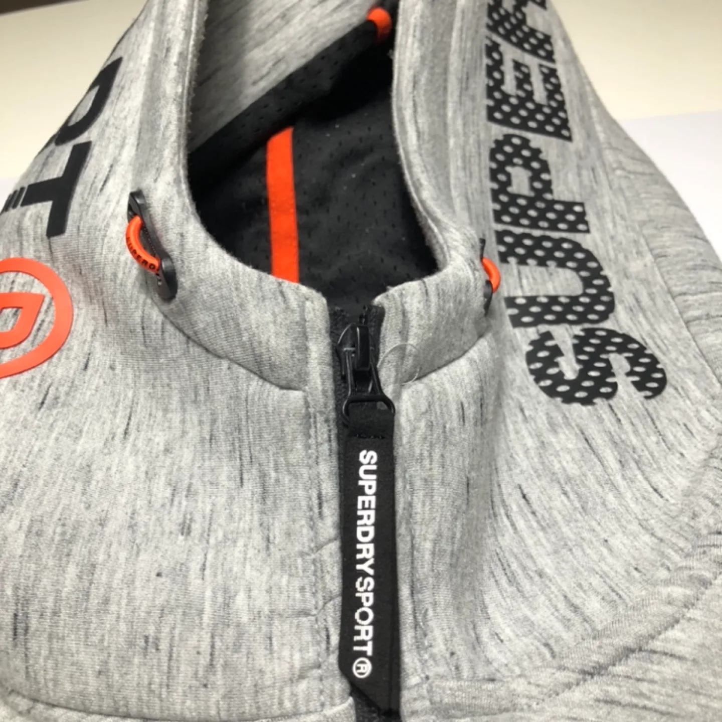 Superdry Gym Tech Colorblock Logo Sport Hoodie Size M image indicator(4)
