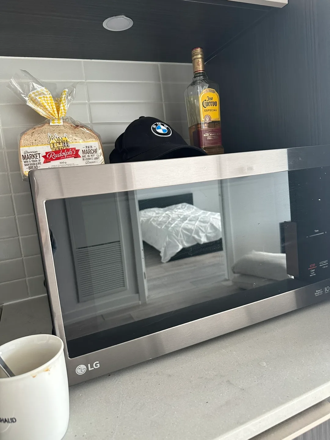 LG Microwave thumbnail