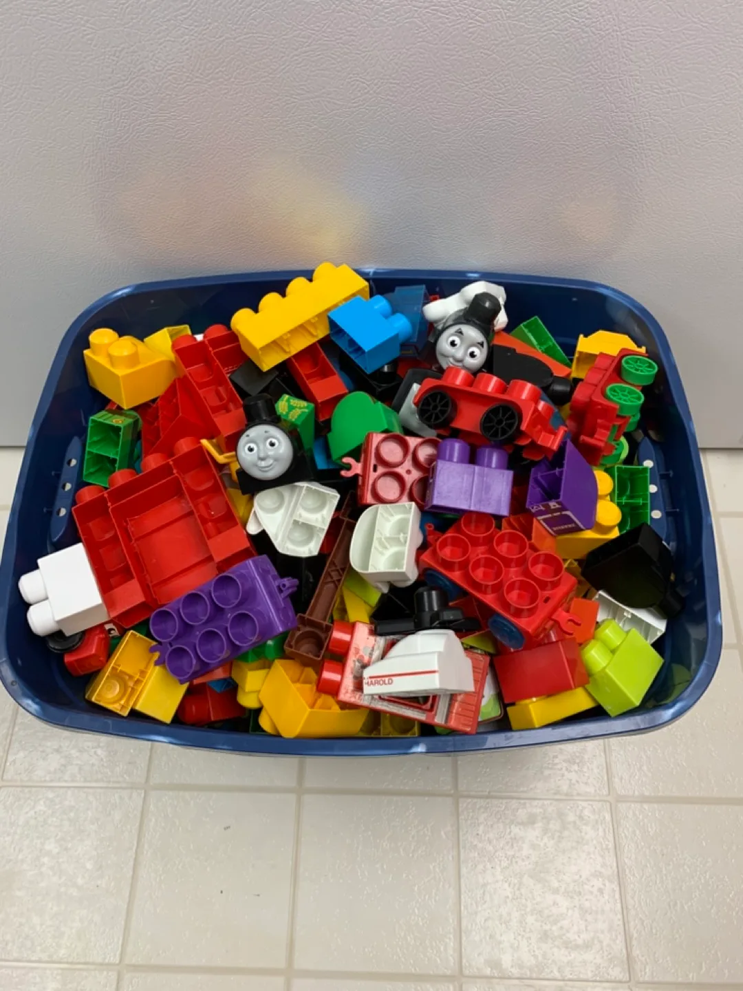 Thomas & Friends and Farm Building Blocks image indicator(3)