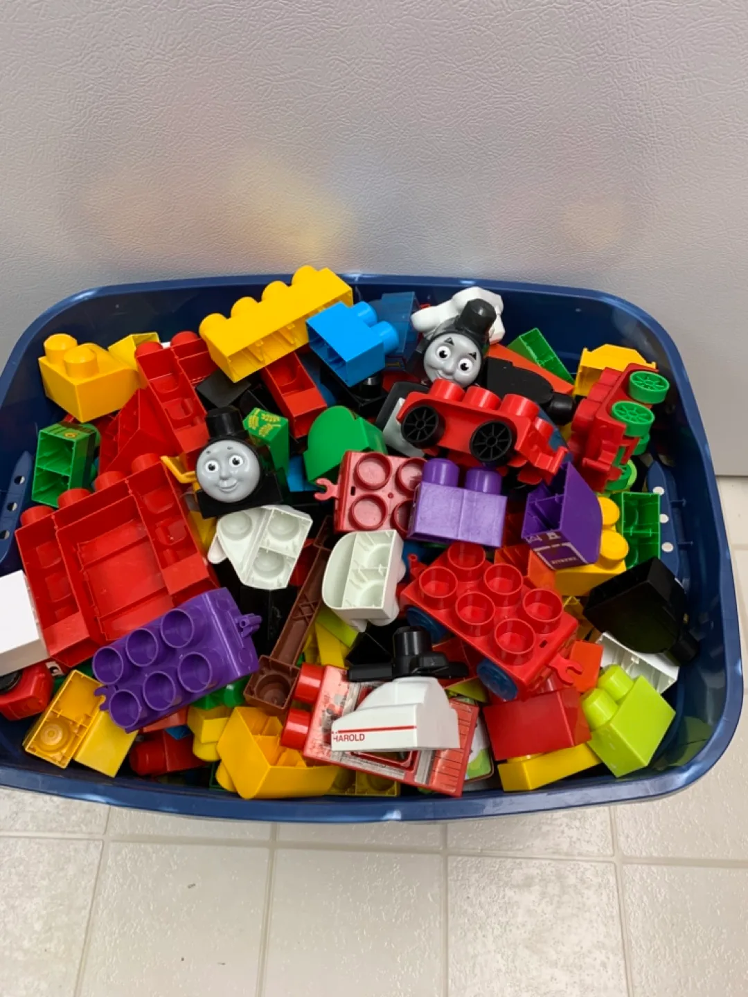 Thomas & Friends and Farm Building Blocks image indicator(8)