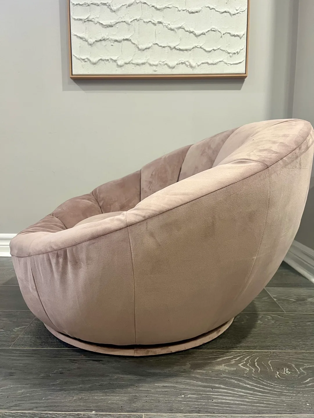 Pink Velvet Swivel Chair image indicator(3)