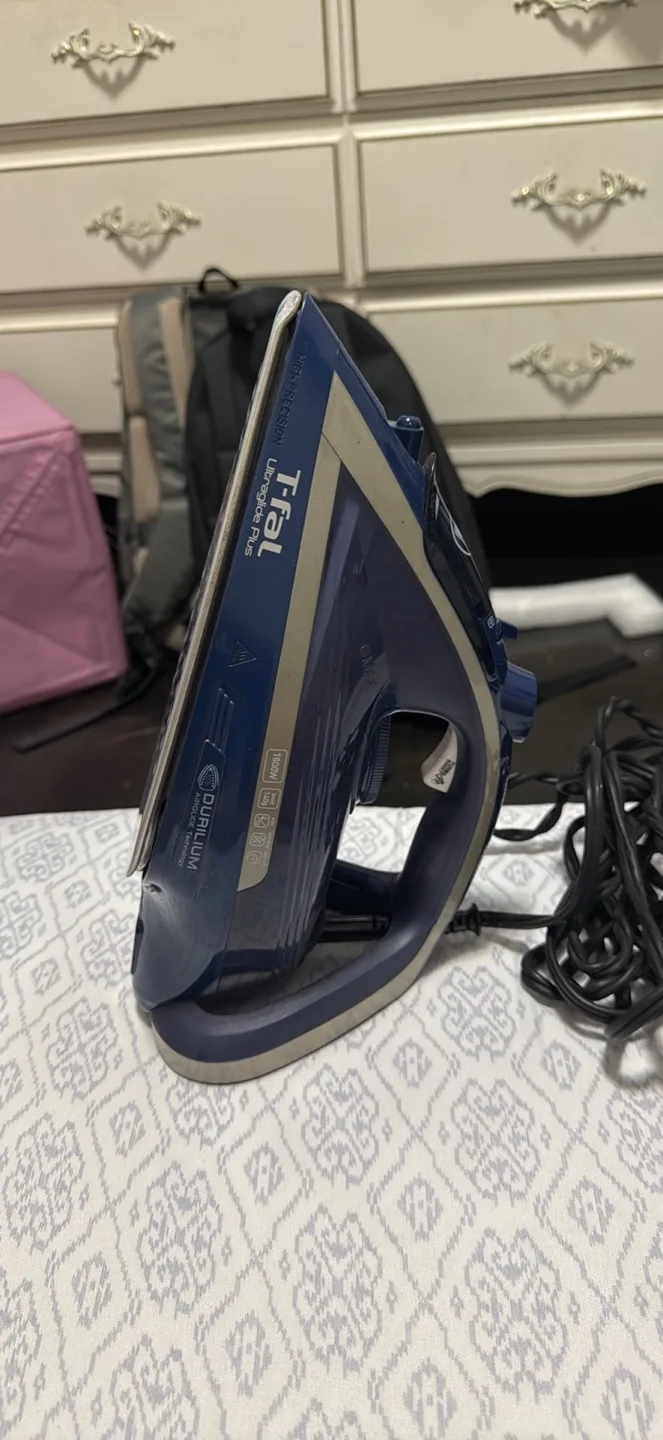 T-fal Ultraglide Plus Iron image indicator(2)