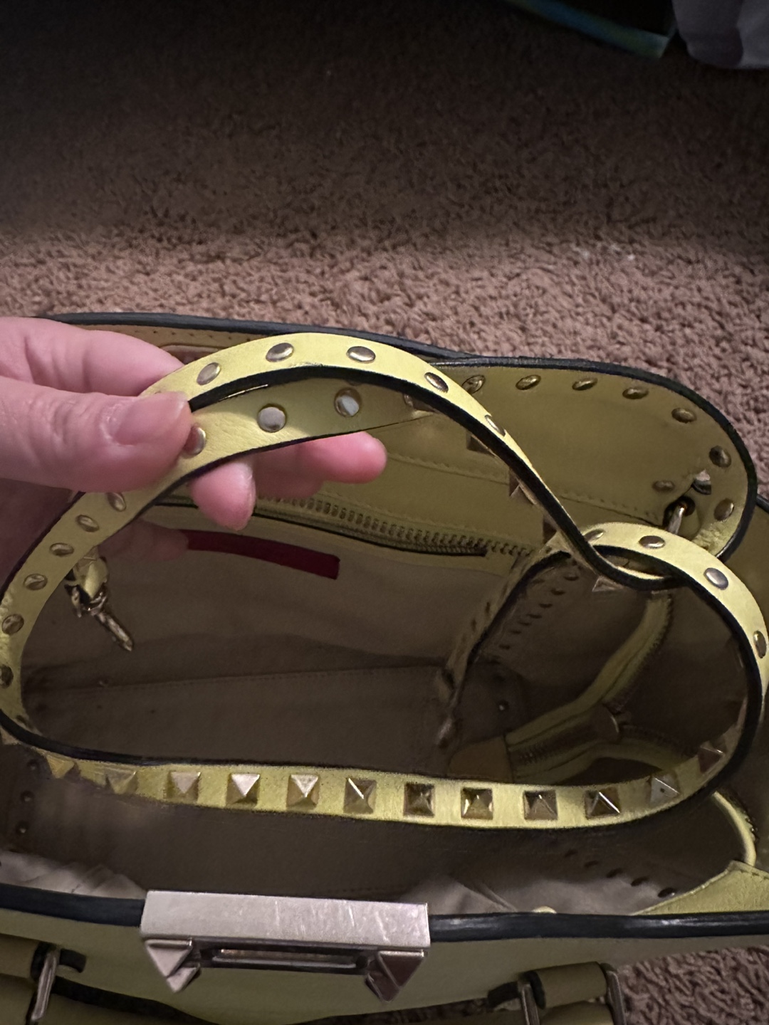 Valentino Garavani Rockstud handbag - photo 3