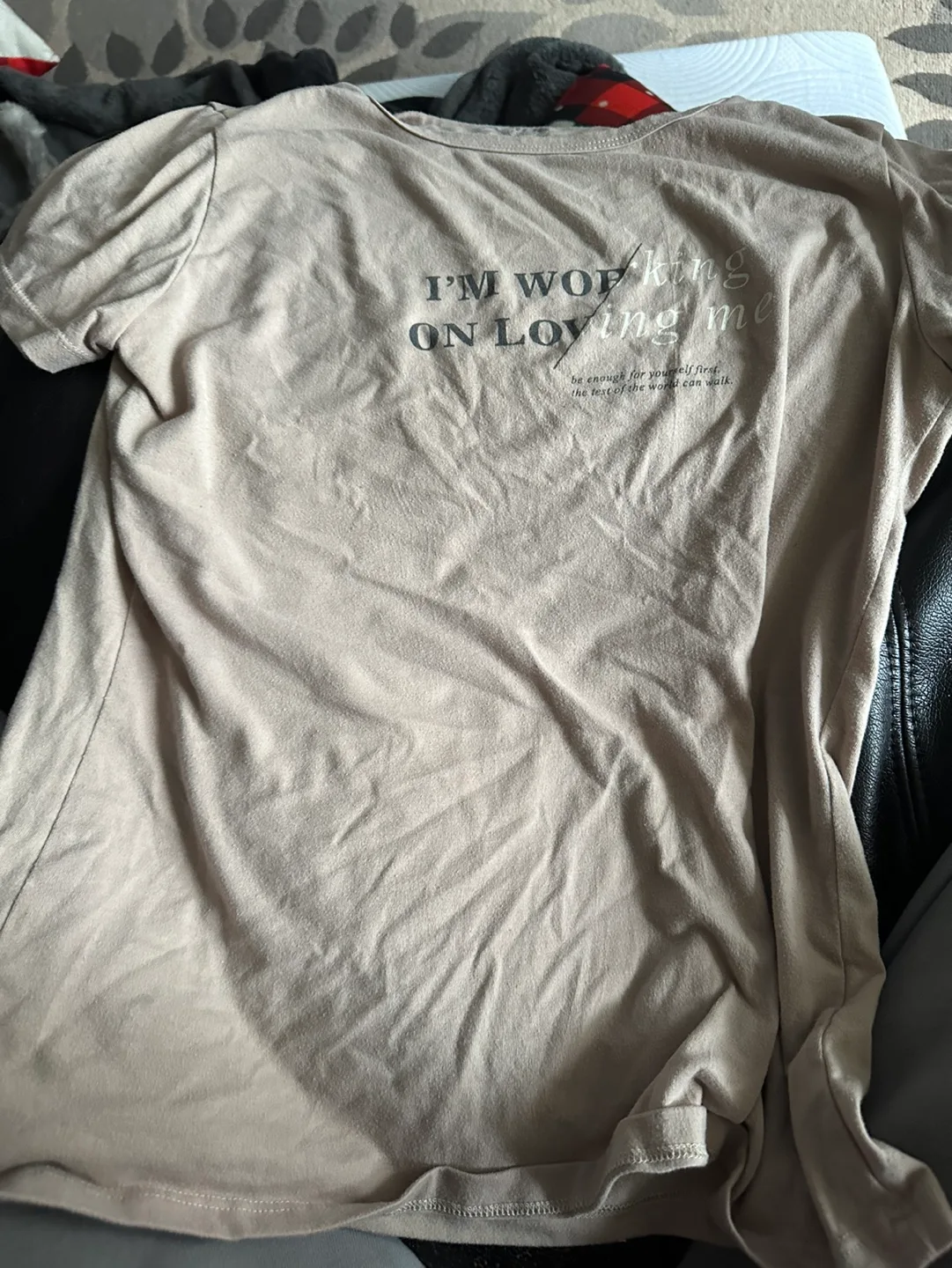 Amour Collection T-shirt image indicator(3)