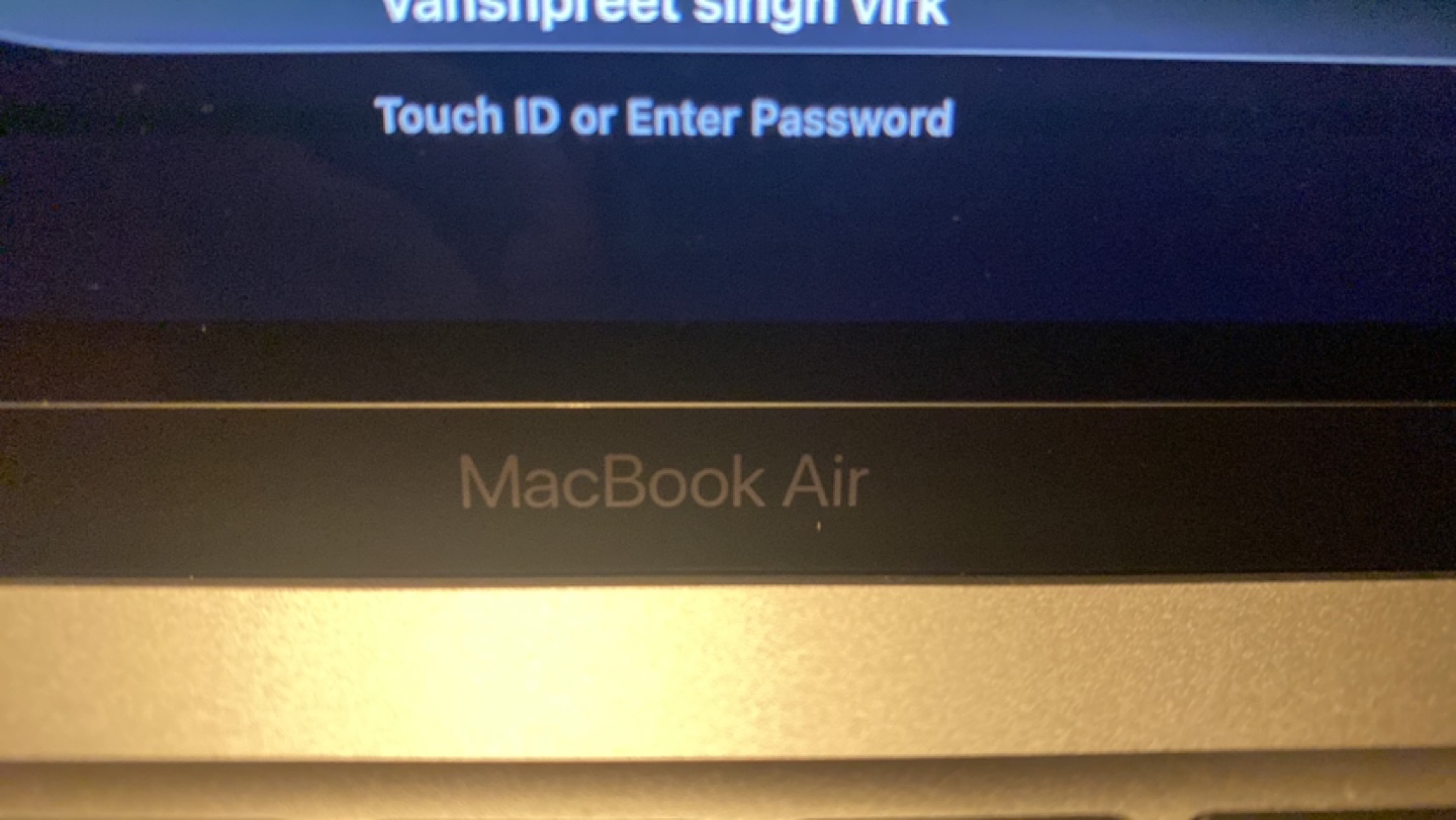MacBook Air - photo 2
