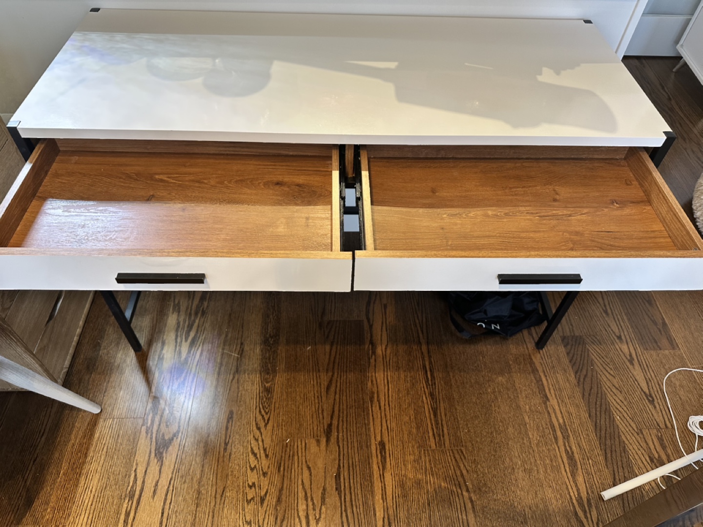 White and Black Desk with Two Drawers - photo 4