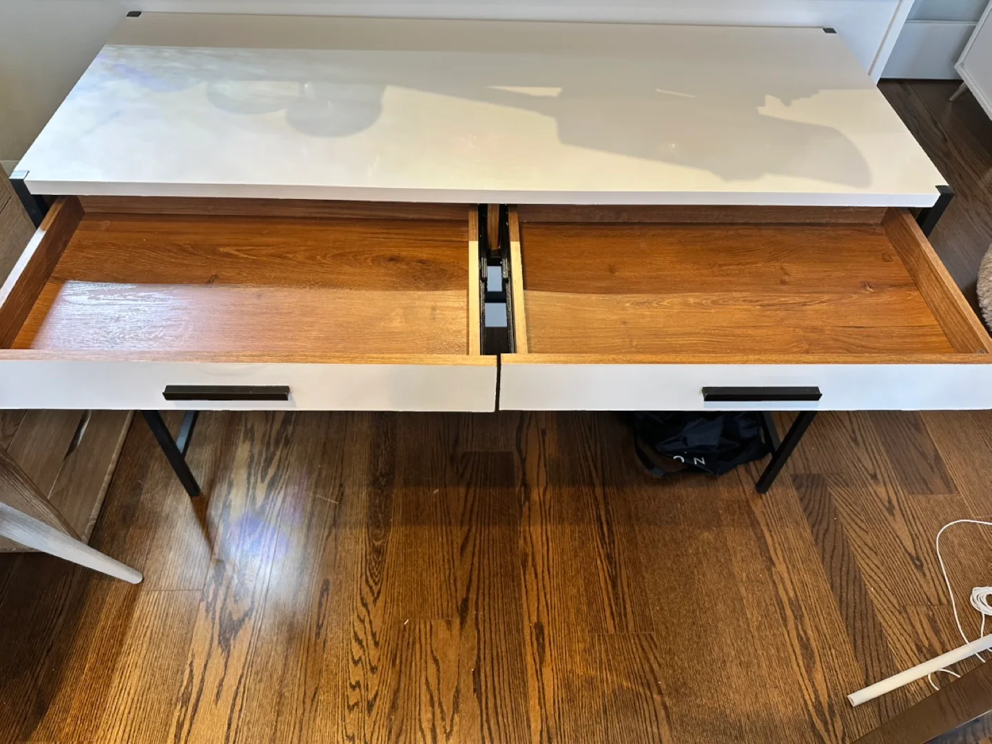 White and Black Desk with Two Drawers image indicator(4)