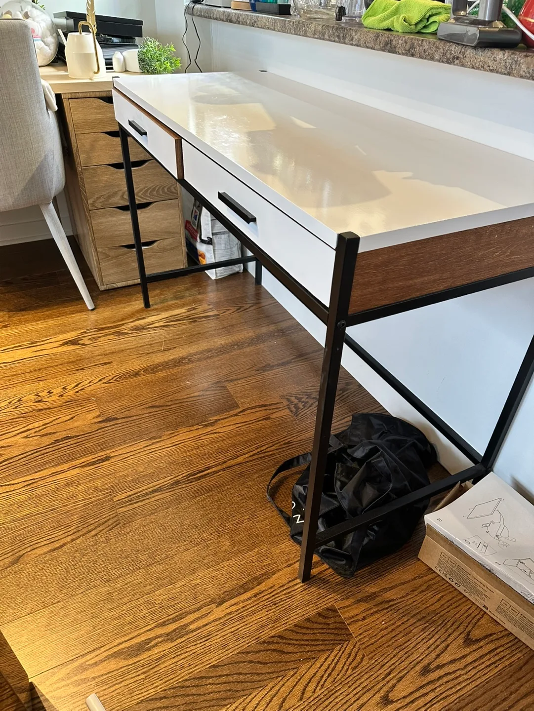 White and Black Desk with Two Drawers image indicator(2)