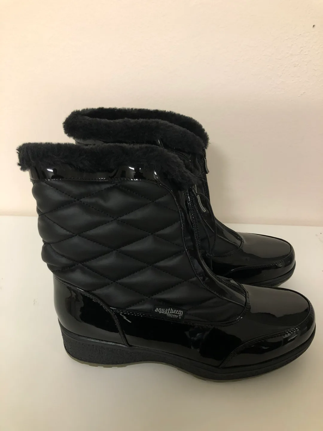 NWOT Aquatherm Women's Black Winter Boots image indicator(2)