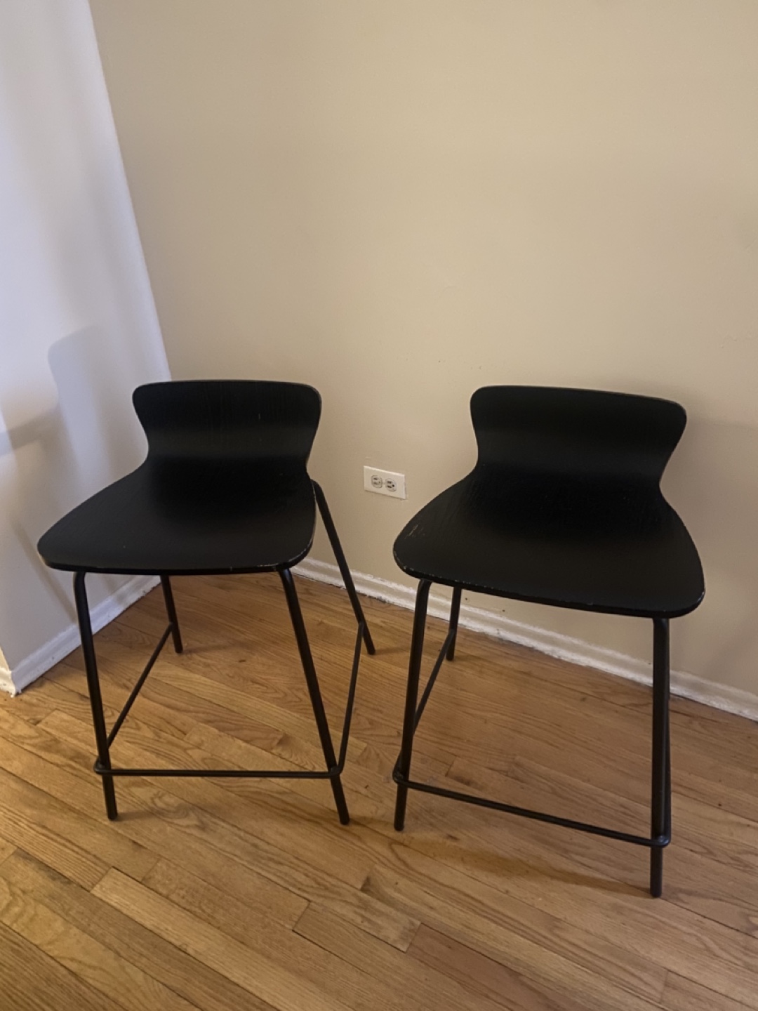 Set of 2 Black Counter Stools