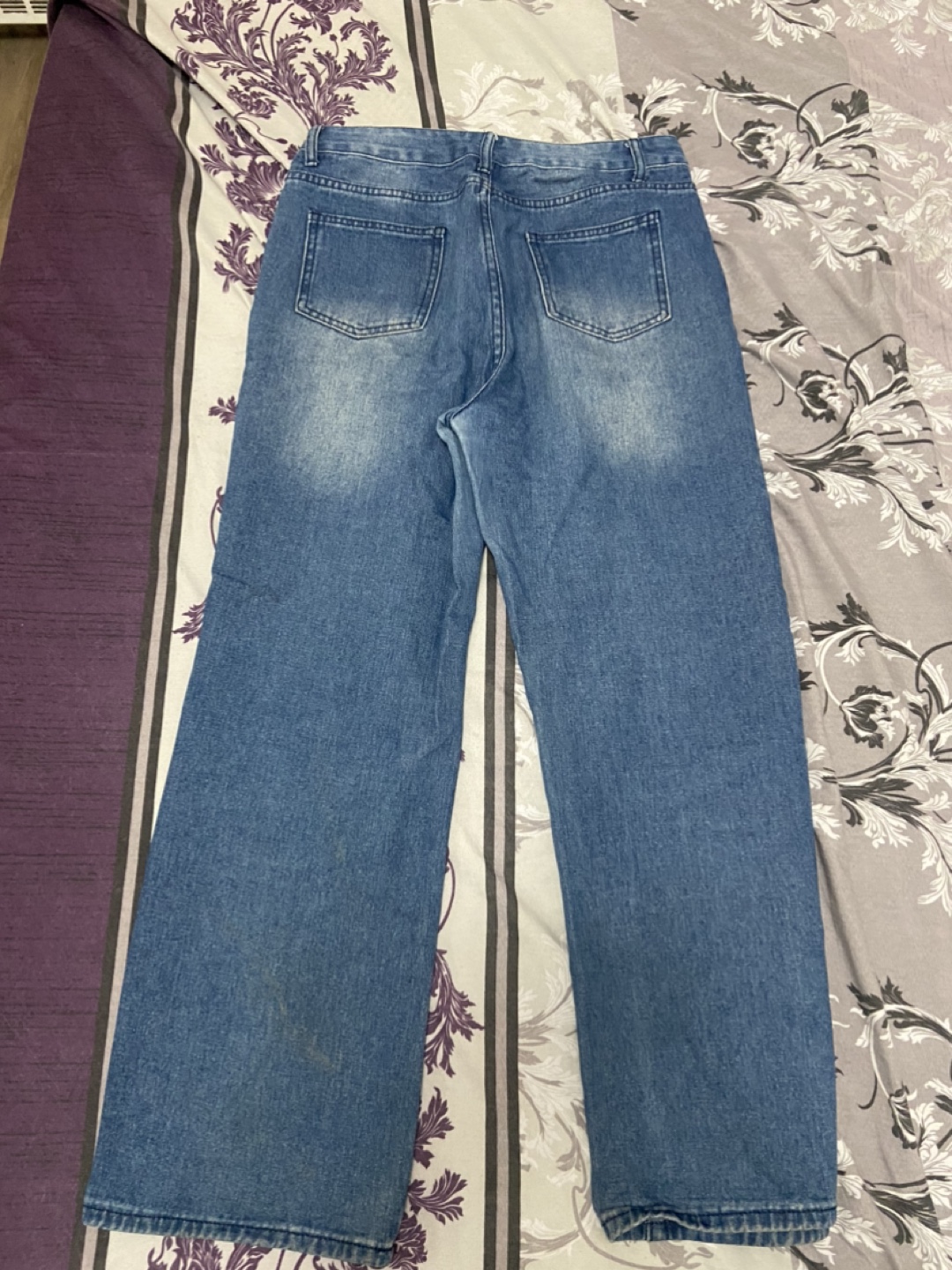 Blue Denim Jeans with White Heart Design - photo 3
