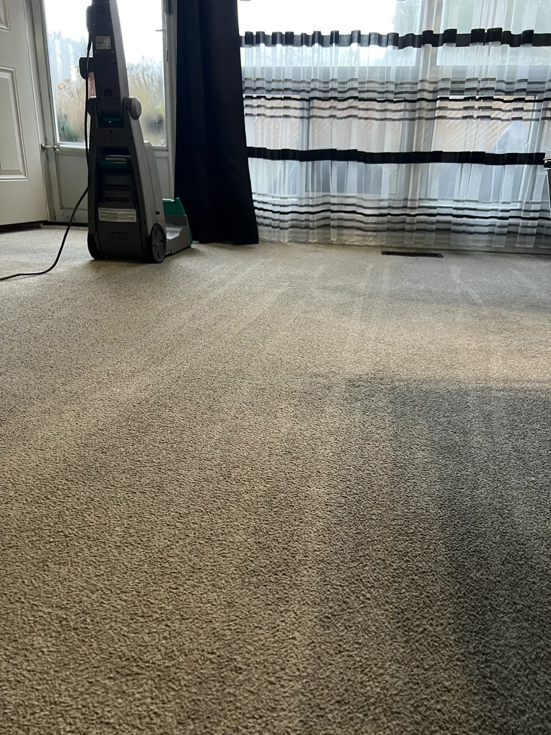 Commercial Vacuum Cleaning Rental image indicator(6)