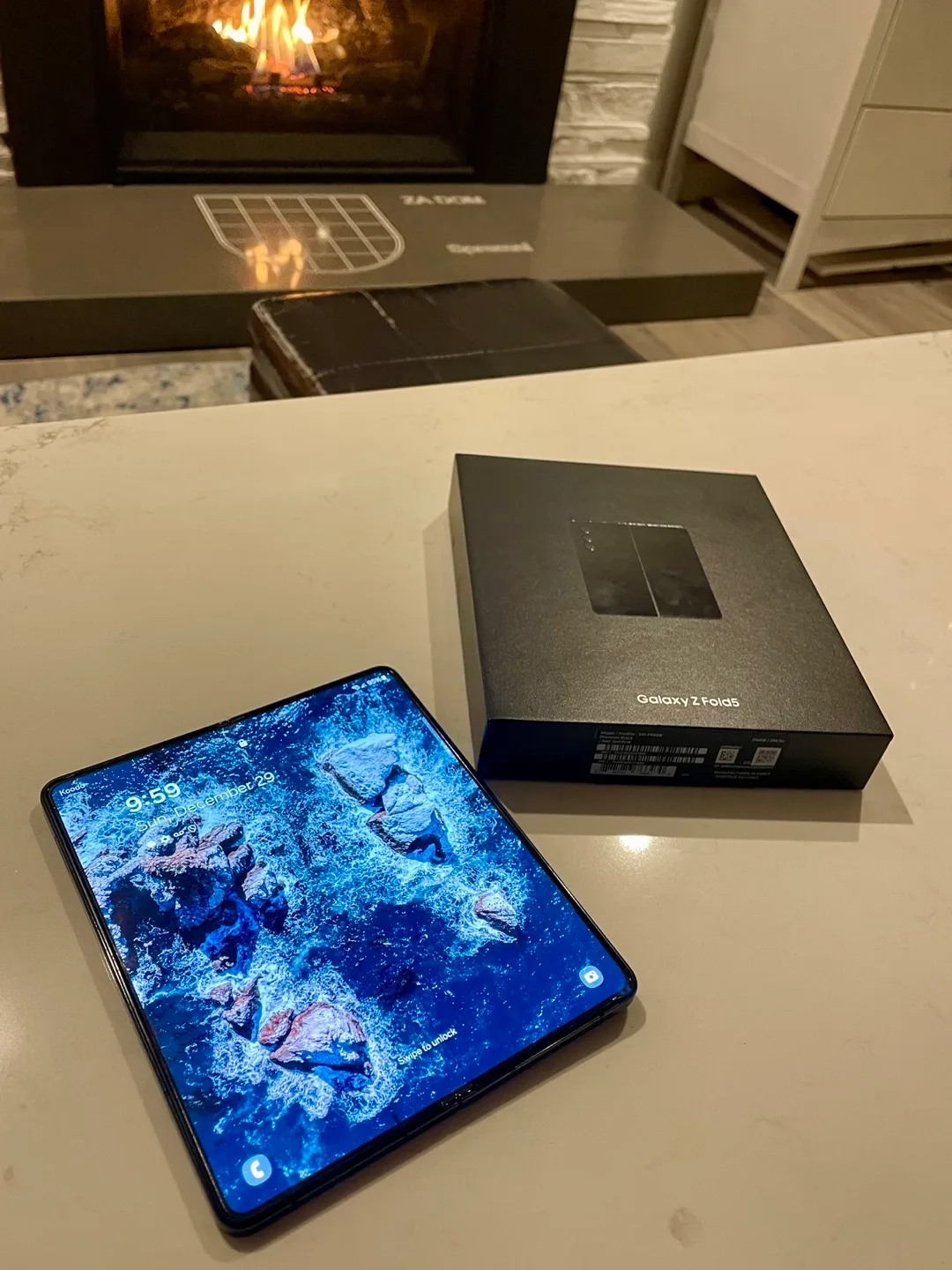 Samsung Galaxy Z Fold 5 thumbnail
