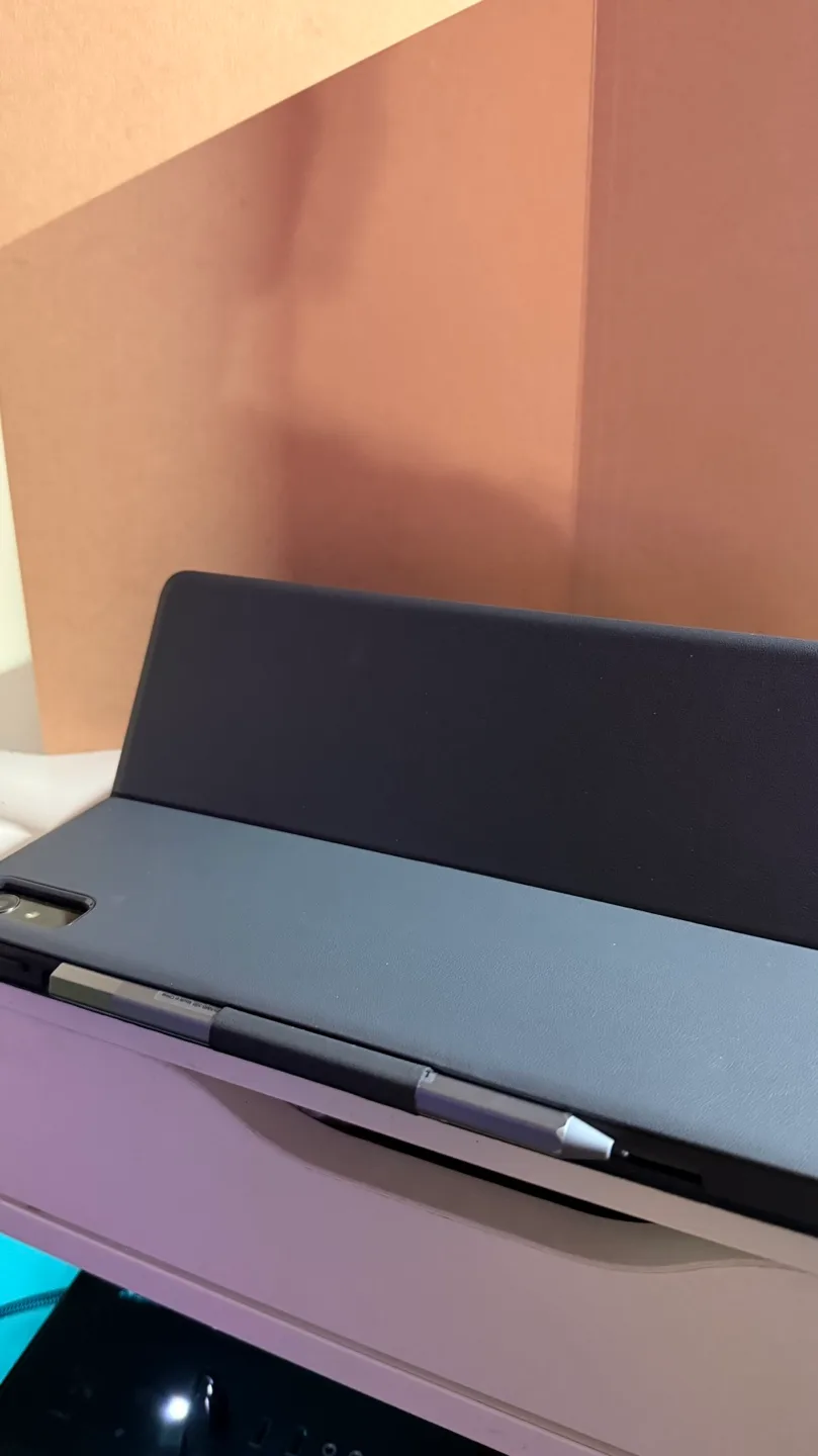 Lenovo Tab P11 (11.5", 128GB) w/ Keyboard & Pen - Like New image indicator(2)