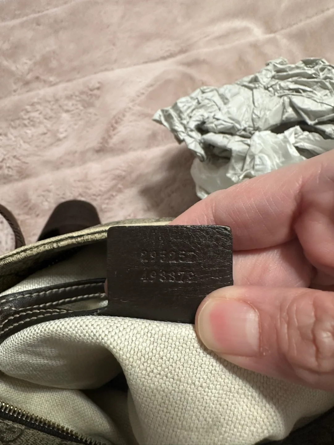 Authentic Gucci Messenger Bag with an Entrupy COA image indicator(7)