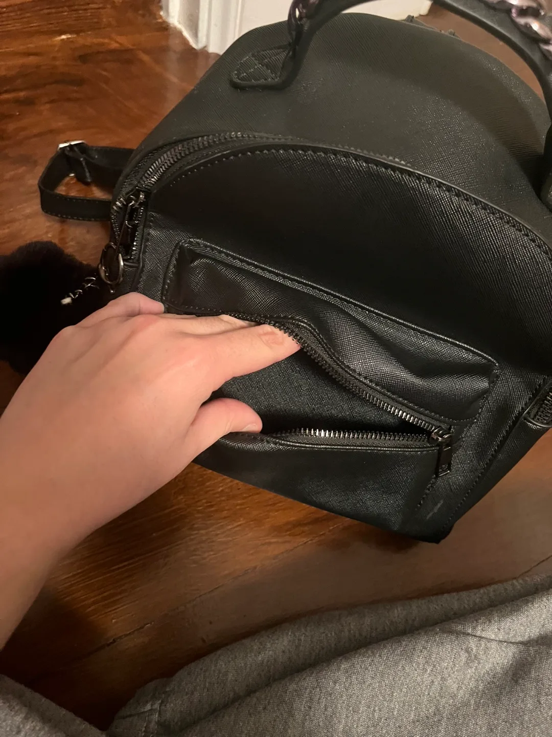 Black Bag image indicator(4)