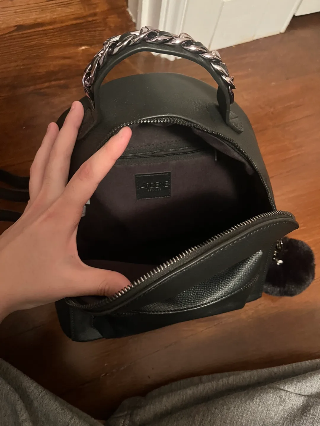 Black Bag image indicator(3)