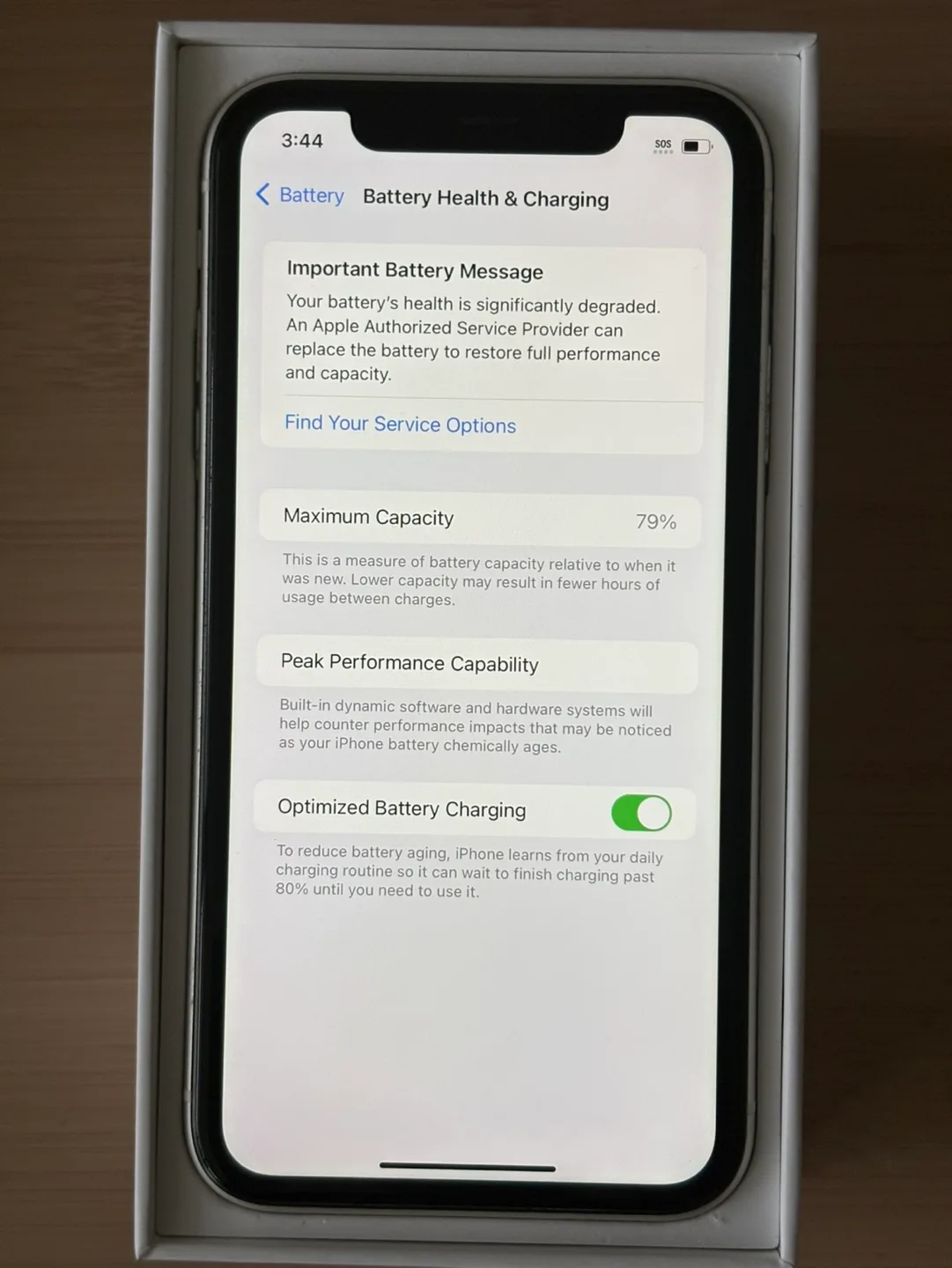 iPhone 11 64GB image indicator(2)