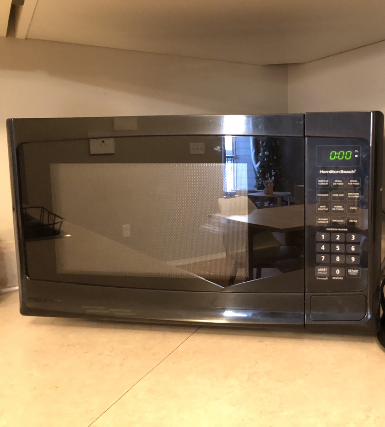 Hamilton Beach Microwave - photo 3