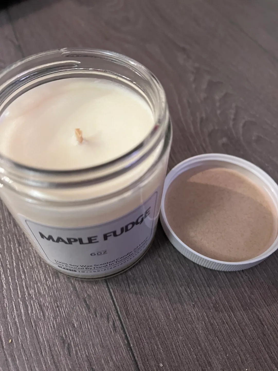Maple Fudge Scented Candle image indicator(2)