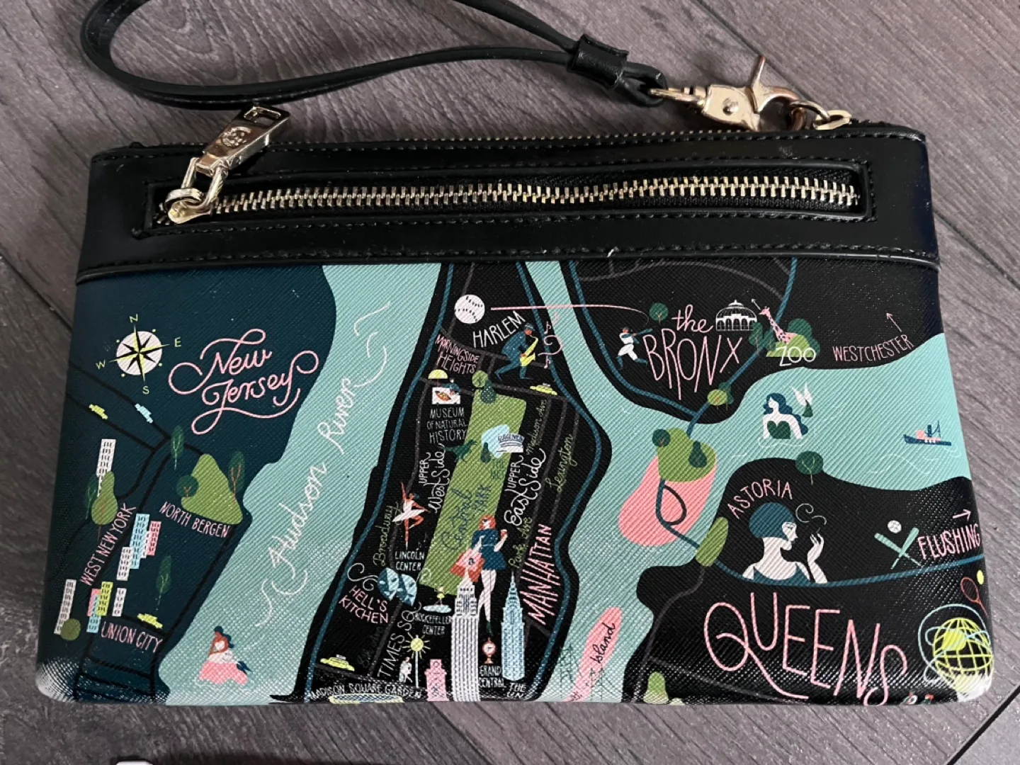 Spartina 449 Wristlet Clutch with NYC map image indicator(2)