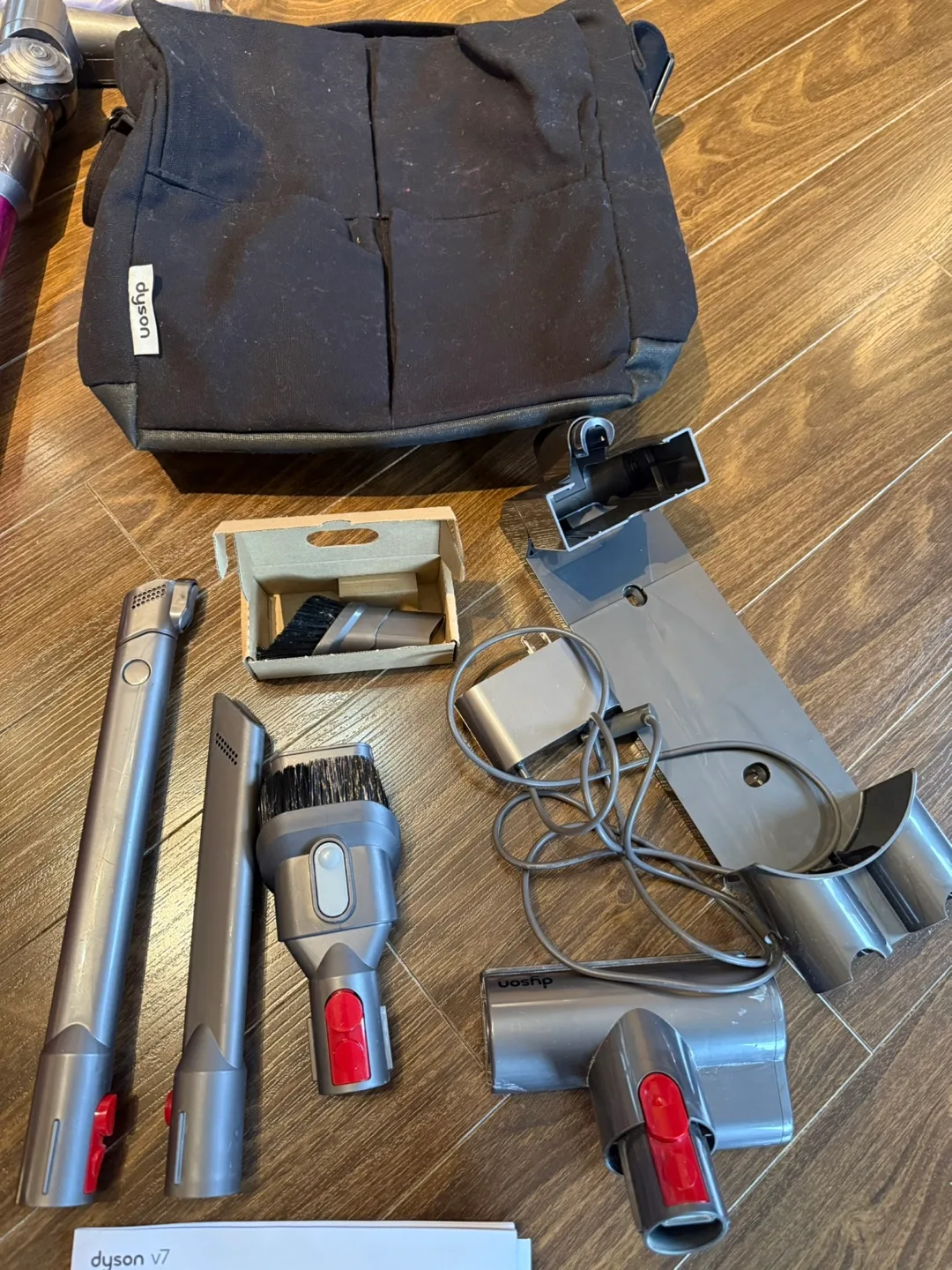 Dyson V7 Cordless Vacuum image indicator(4)