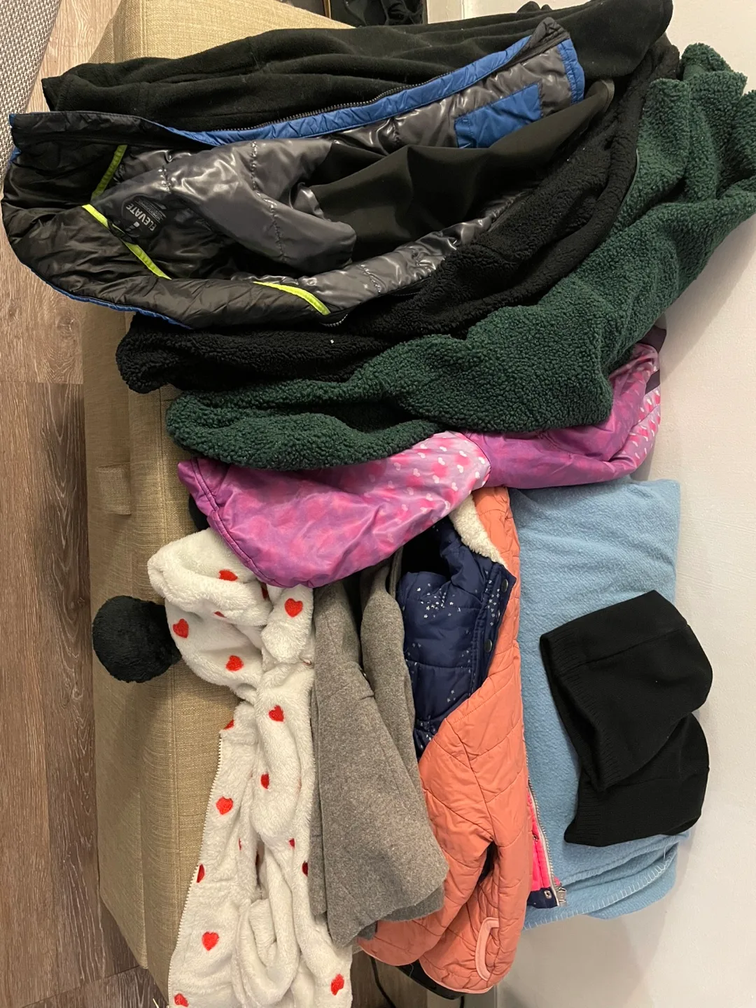 Kids Winter Clothes Bundle - #freecycle thumbnail