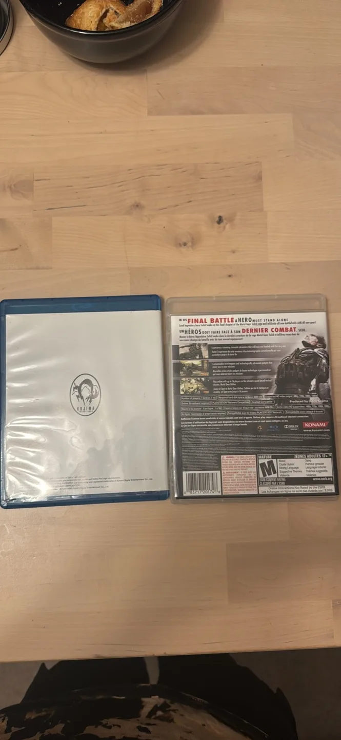 Metal Gear Solid 4 PS3 Limited Collectors Edition image indicator(3)