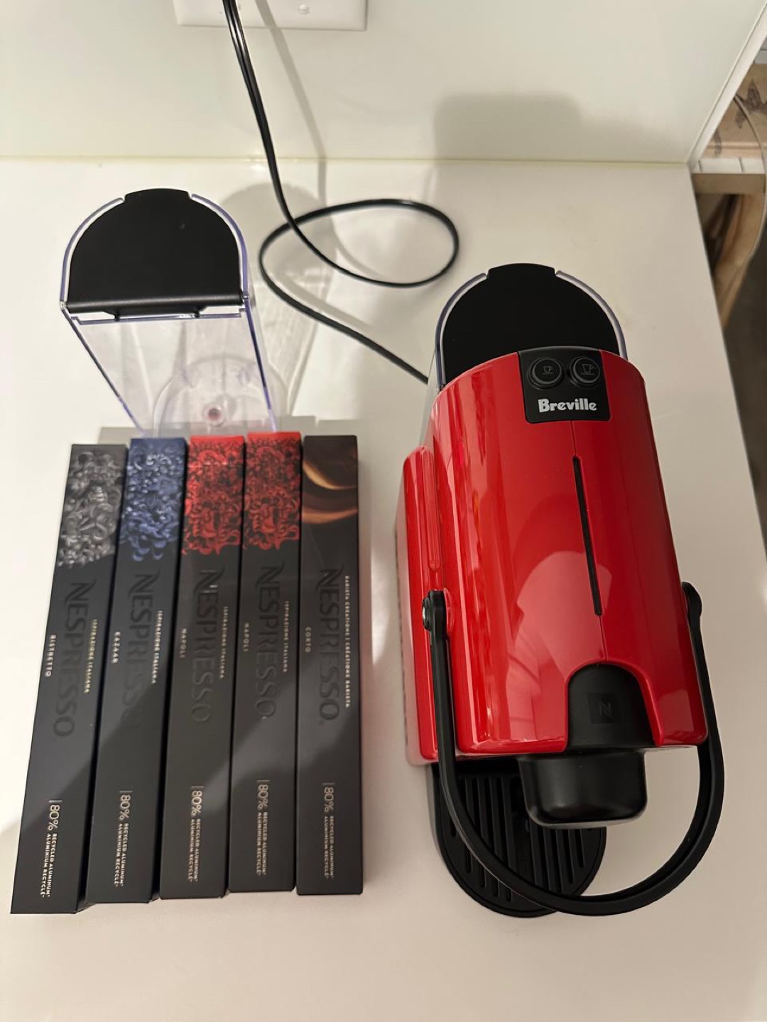Nespresso Coffee Machine + 50 Nespresso pods