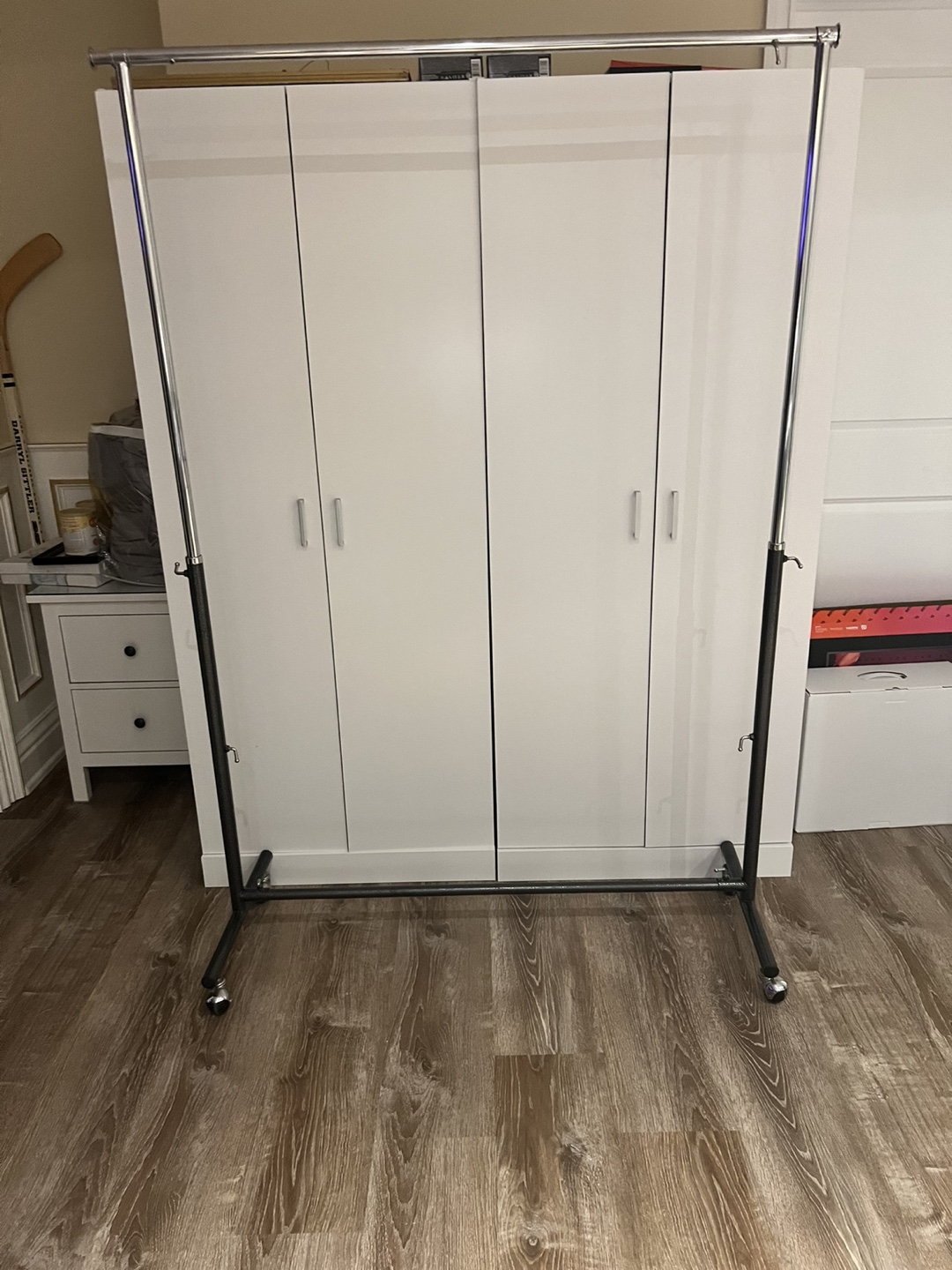 Heavy Duty Rolling Garment Rack - photo 2