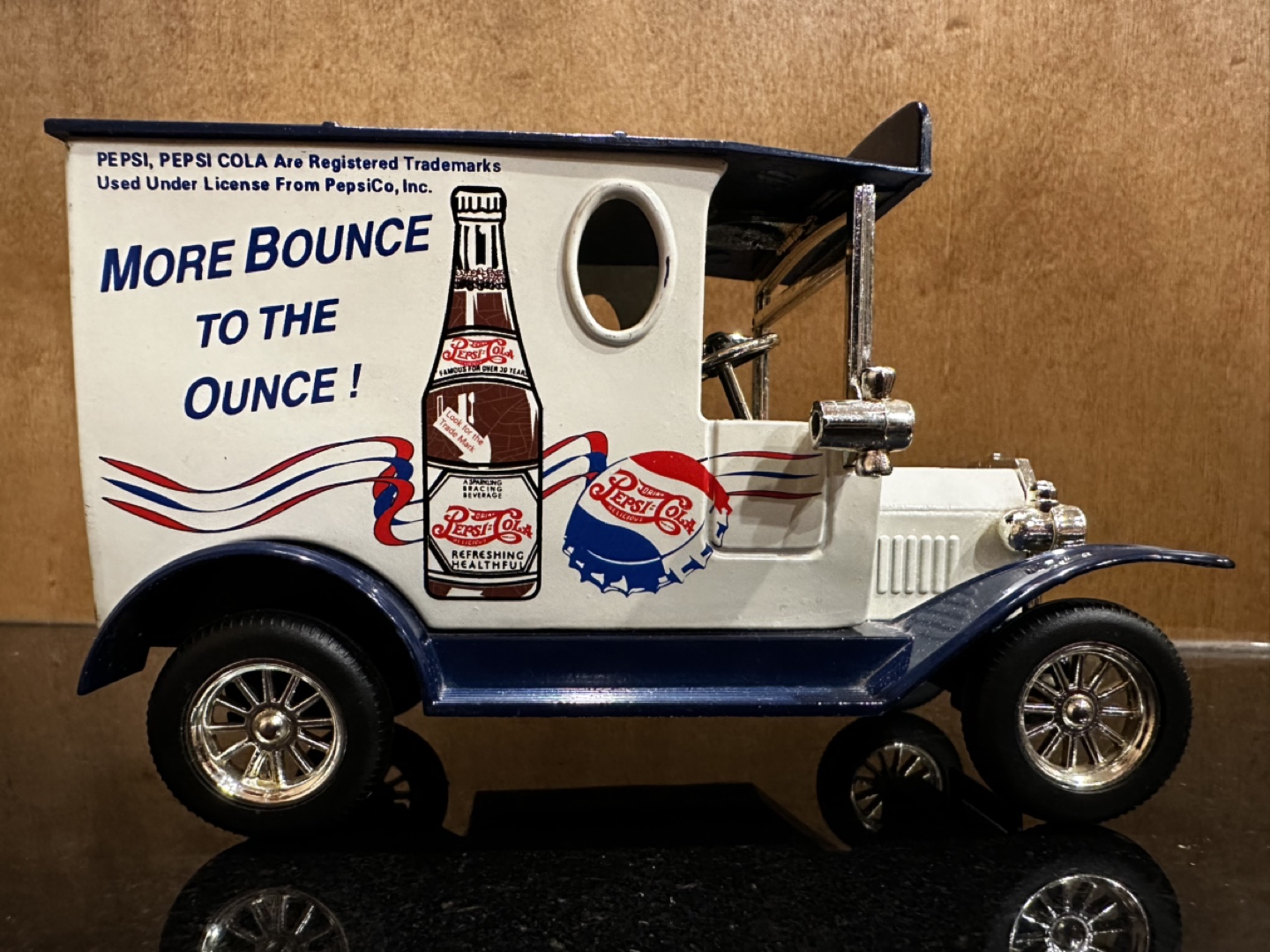 Die Cast Pepsi Delivery Truck - photo 3