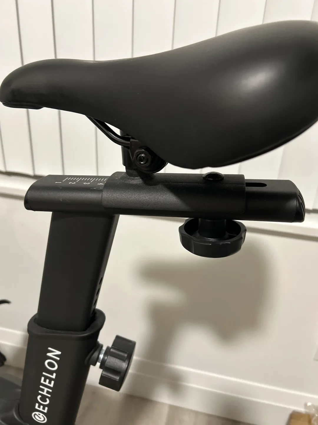 Echelon Ex-3 Smart Connect Spin Bike (moving, must go!) image indicator(6)