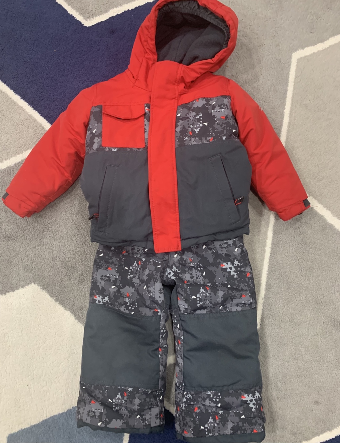 Kids Snowsuit Size 3-4Y - photo 2