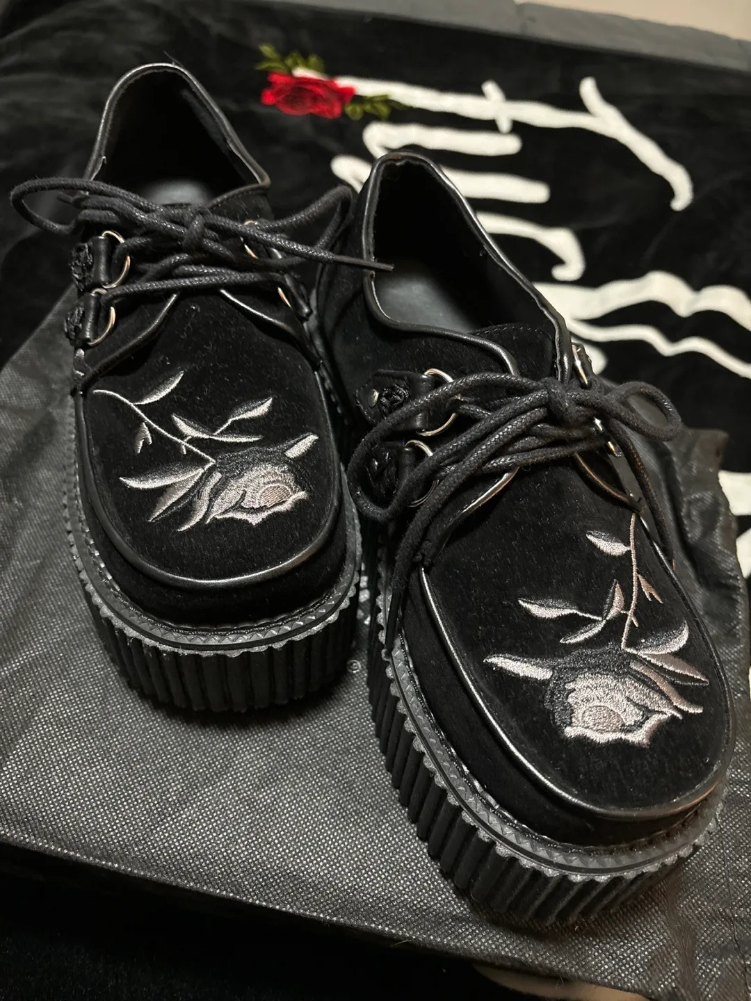 Demonia Black Rose Platform Creepers image indicator(2)