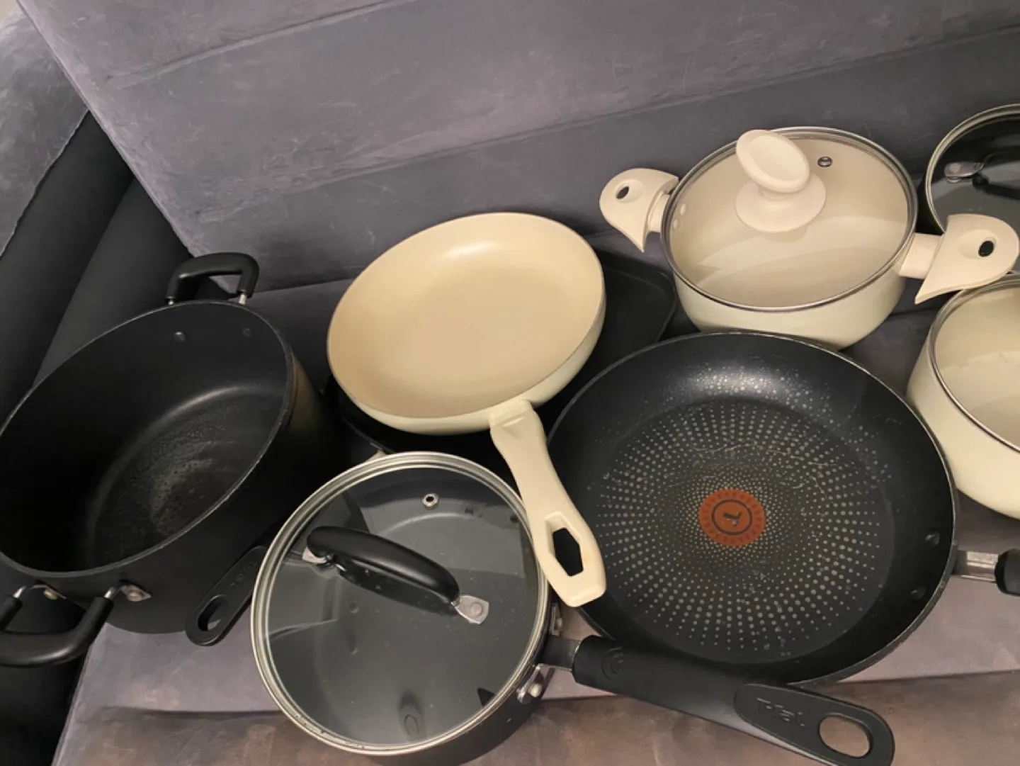 Pot and Pan Set - 9 Pieces image indicator(4)