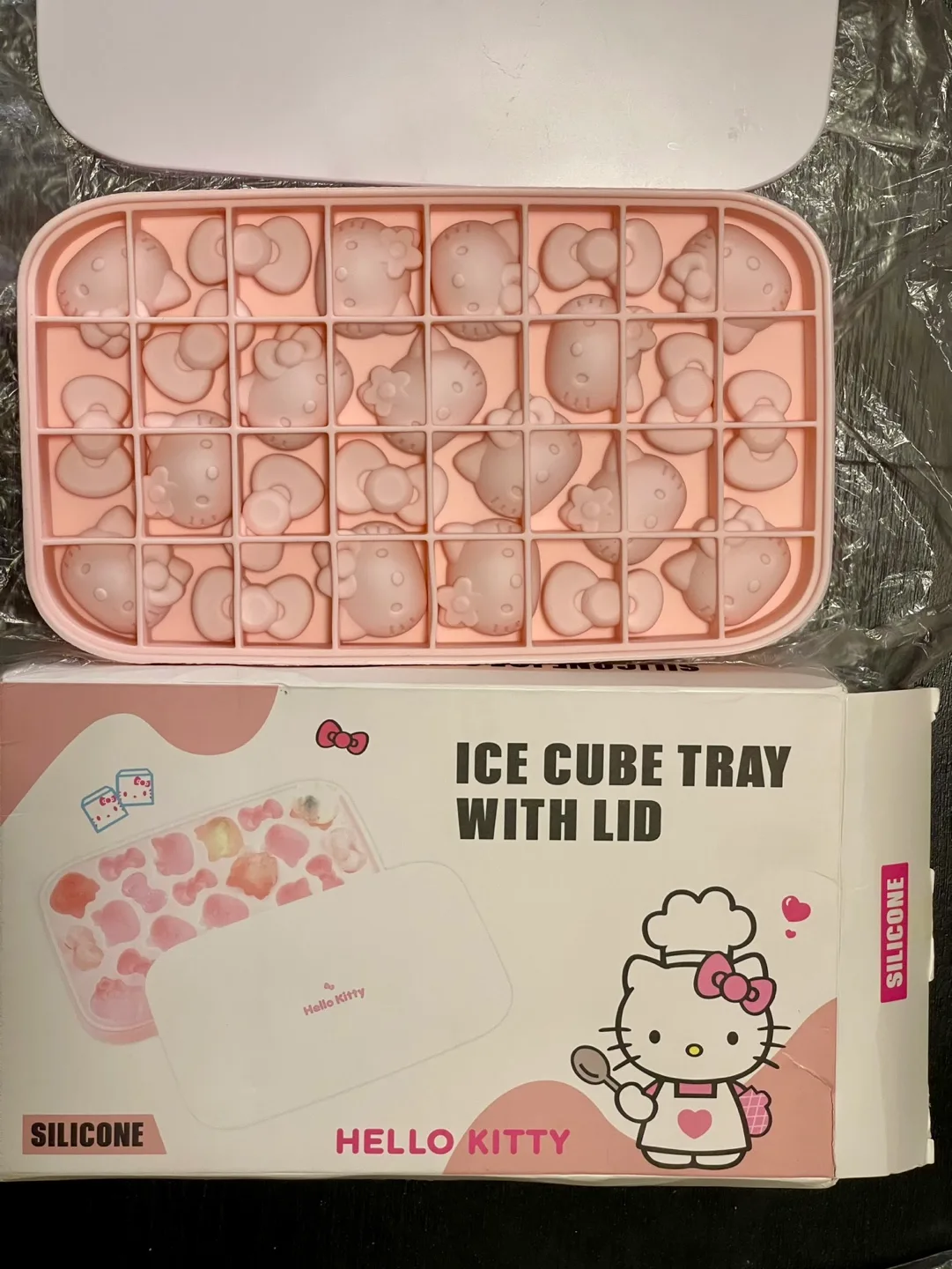 Hello Kitty Ice Cube Tray with Lid image indicator(2)