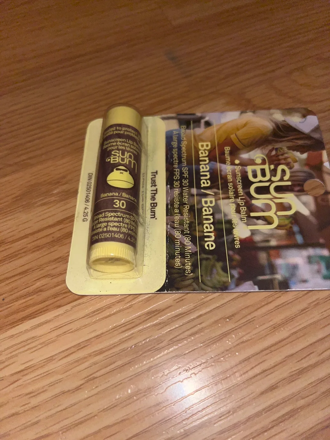 Sun Bum SPF 30 Banana Lip Balm image indicator(2)